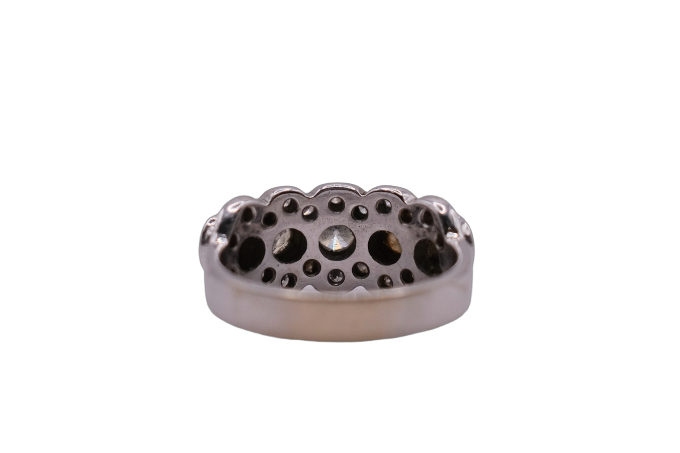 18ct White Gold Ring