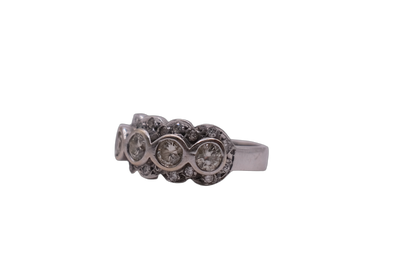 18ct White Gold Ring