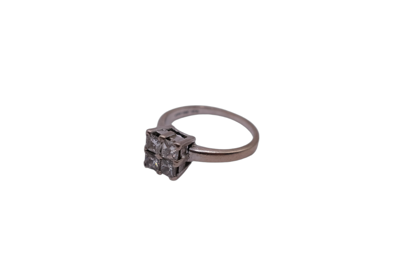 18ct White Gold Ring