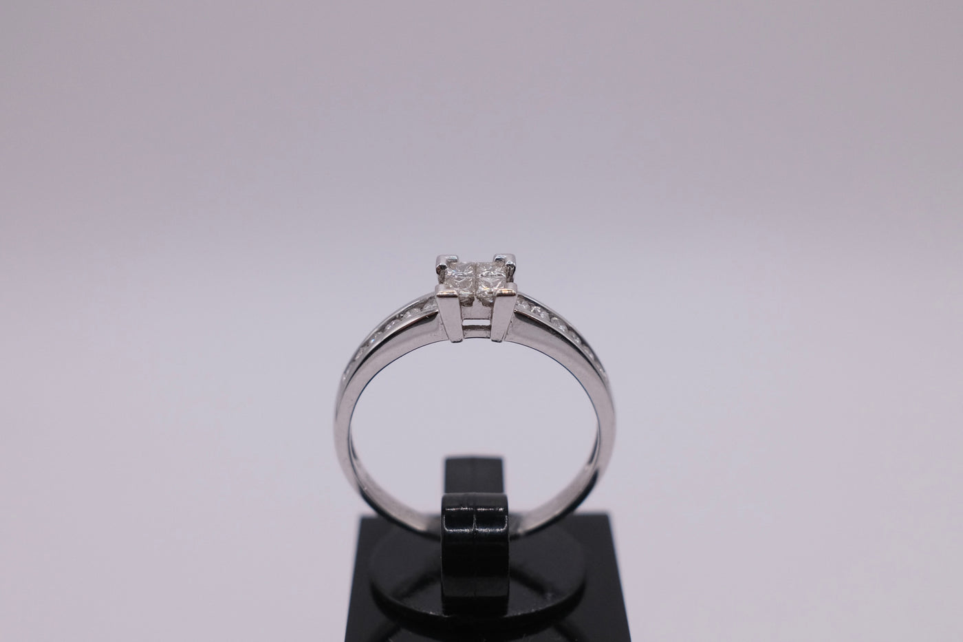 18ct Diamond Ring