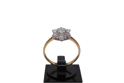 18ct Diamond Ring