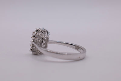 18ct Diamond Ring