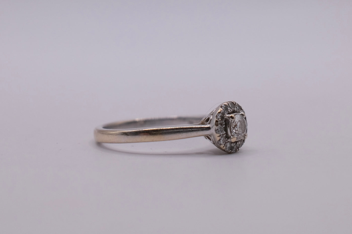 18ct Diamond RING