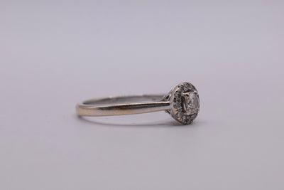 18ct Diamond RING