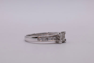 18ct Diamond Ring