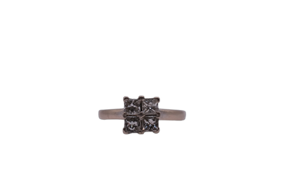 18ct White Gold Ring