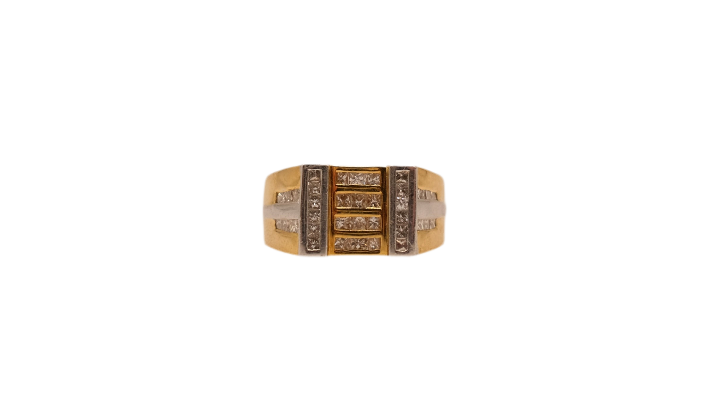 18ct Diamond Ring