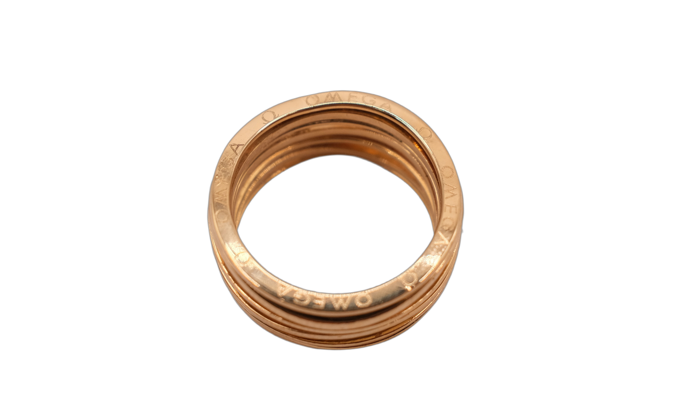 18ct Omega Ring