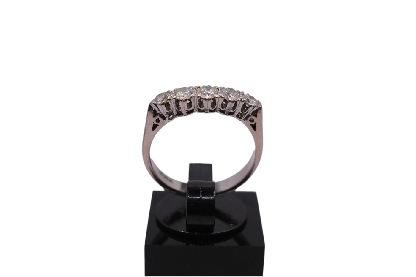 18ct Diamond Ring