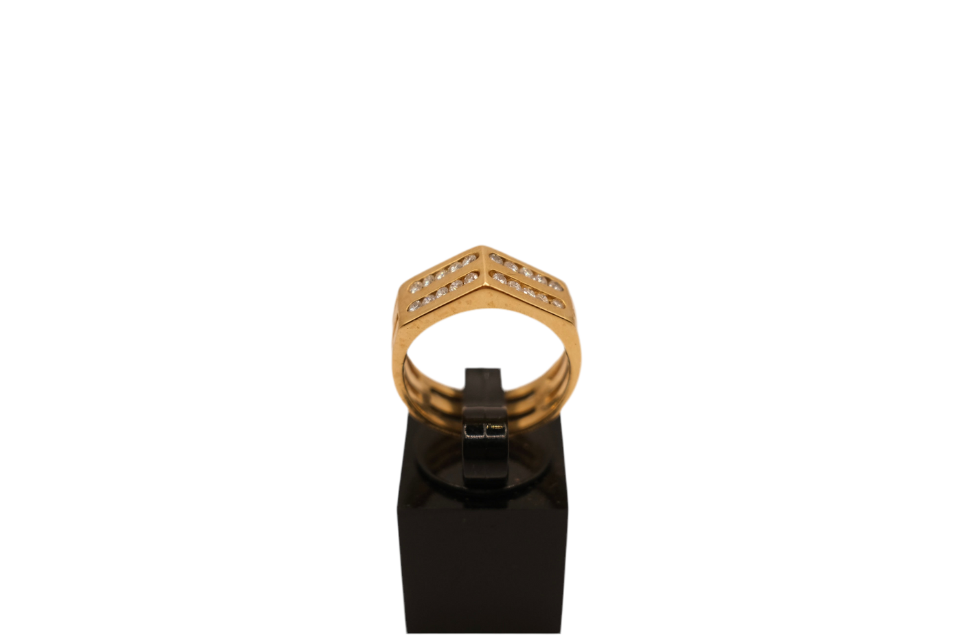 18ct Diamond Ring