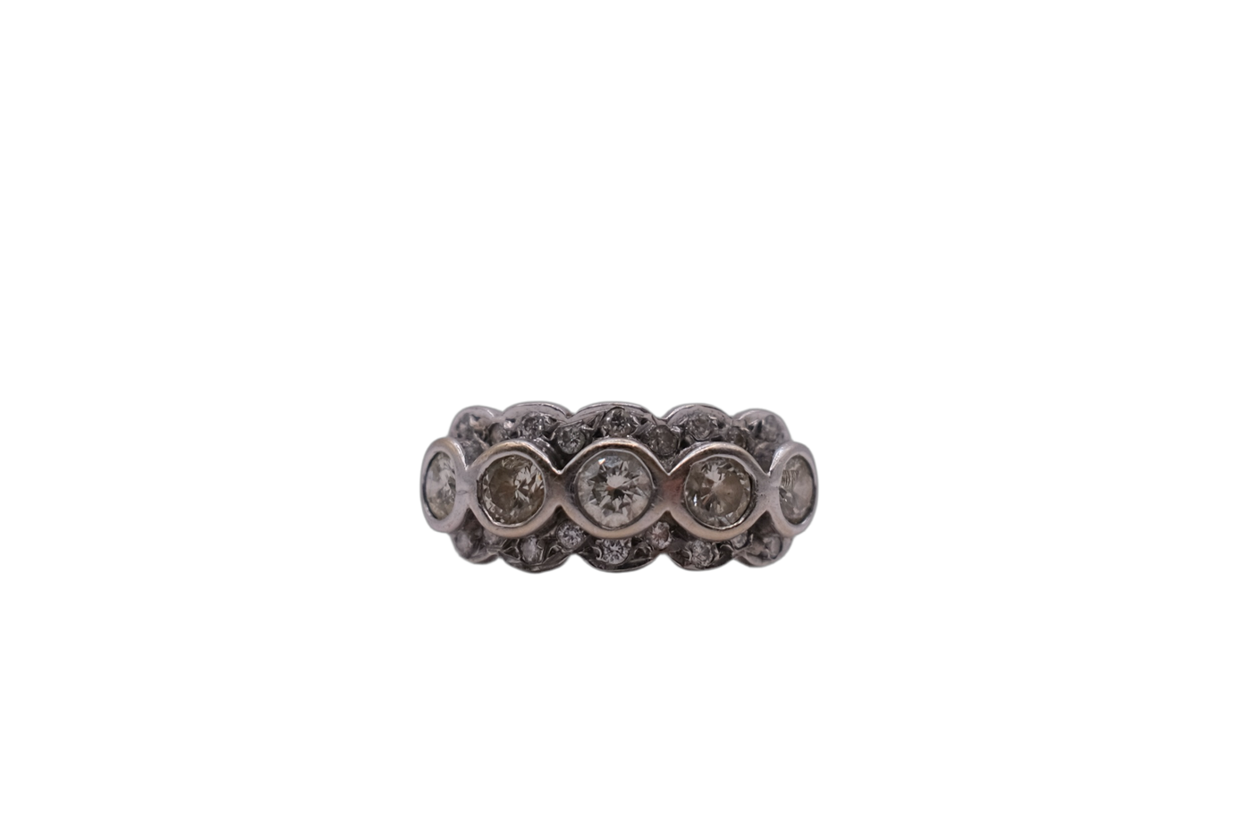 18ct White Gold Ring