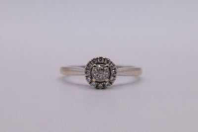 18ct Diamond RING
