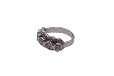 18ct White Gold Ring