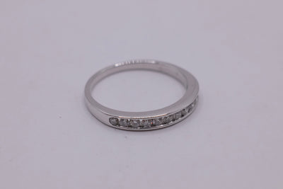 18ct Diamond Ring