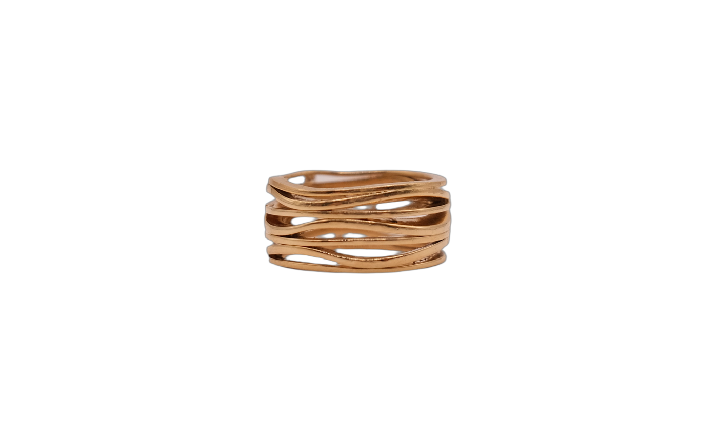 18ct Omega Ring