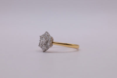 18ct Diamond Ring