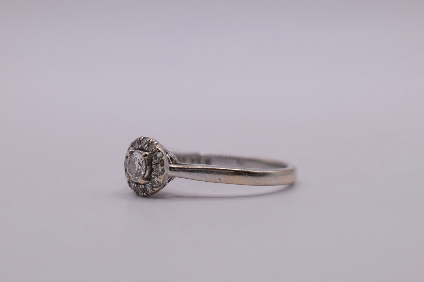18ct Diamond RING