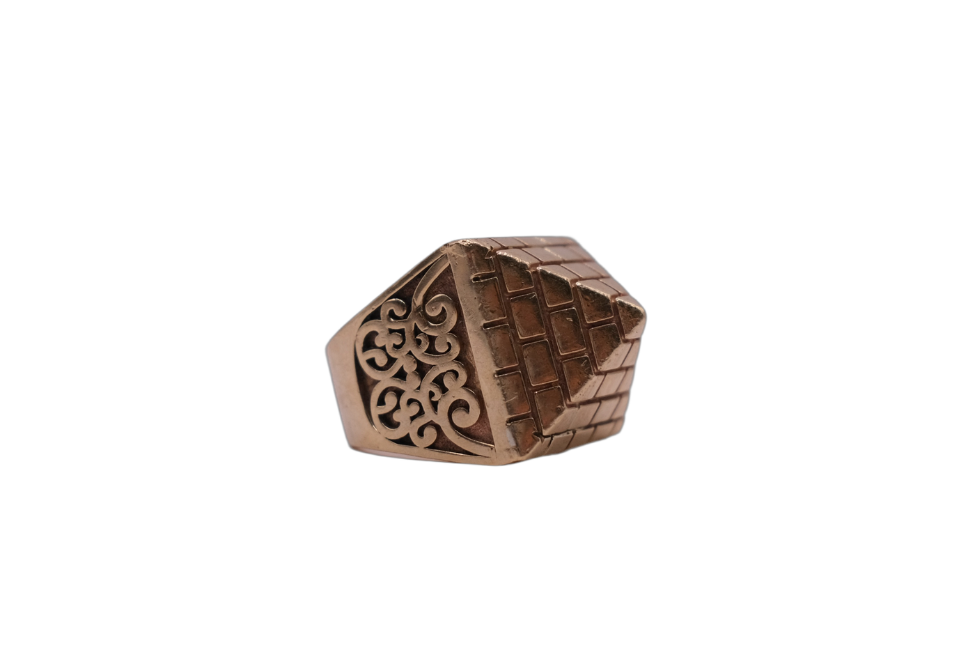 9ct Pyramid Ring