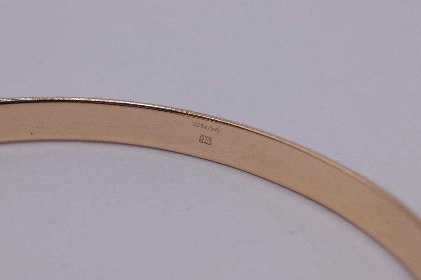 18ct Yellow Gold Bangle