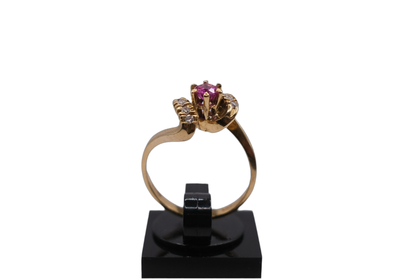 18ct Diamond Ring
