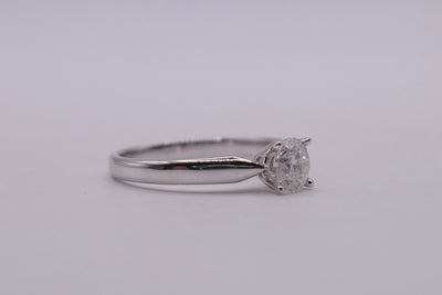 18ct Diamond Ring