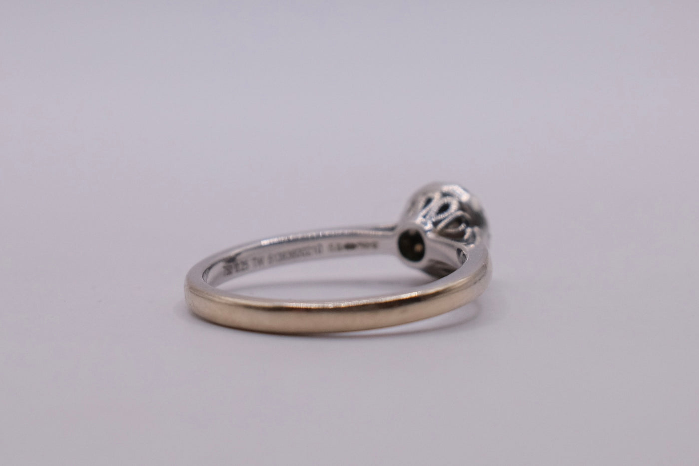 18ct Diamond RING