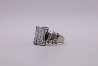 14ct Diamond Ring