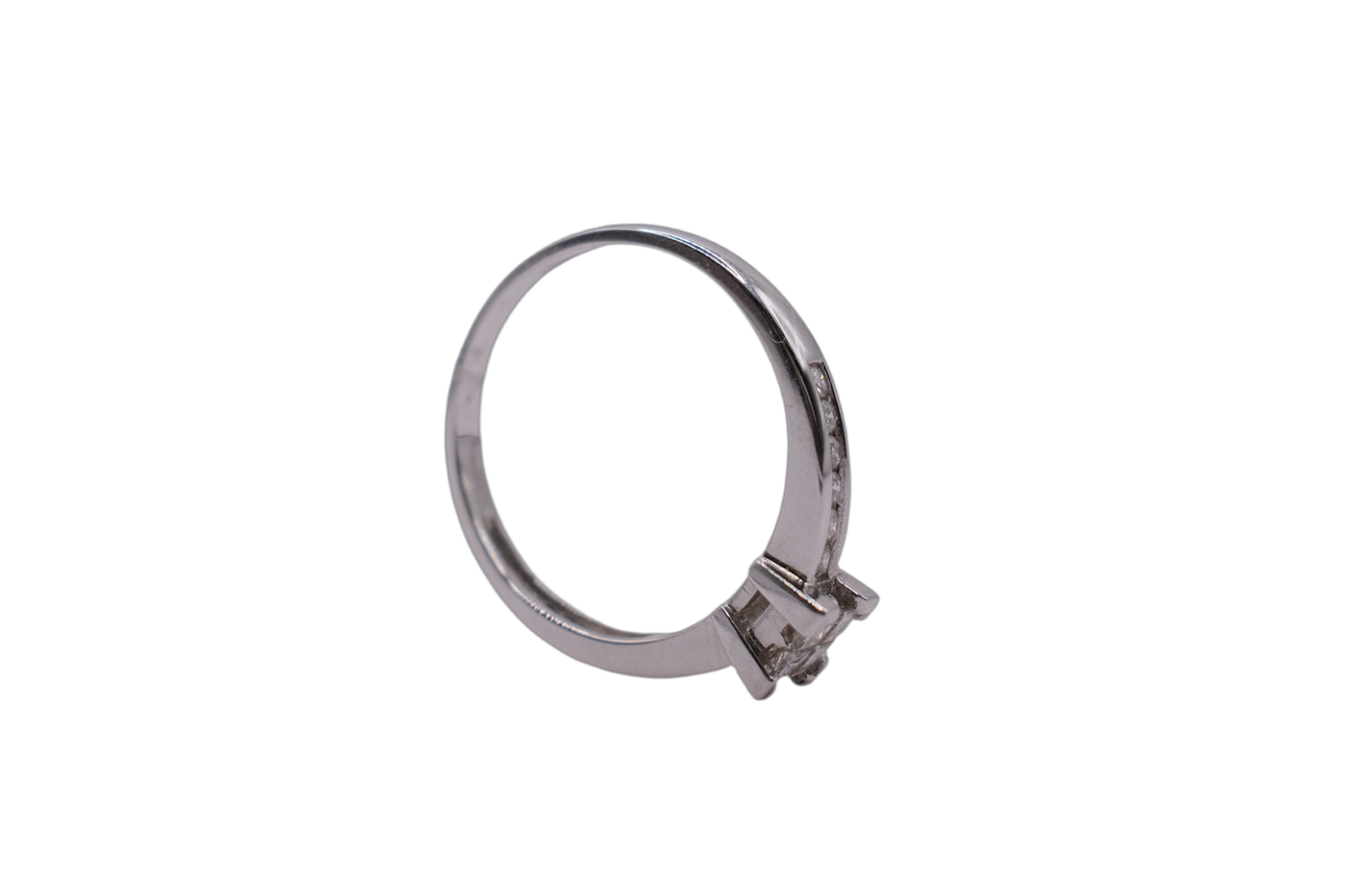 18ct Diamond Ring