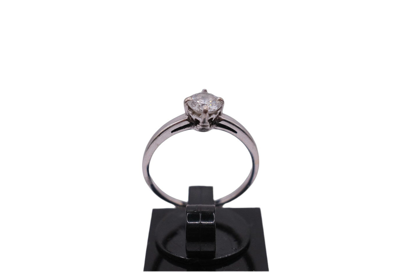 18ct GERRARD DIAMOND RING