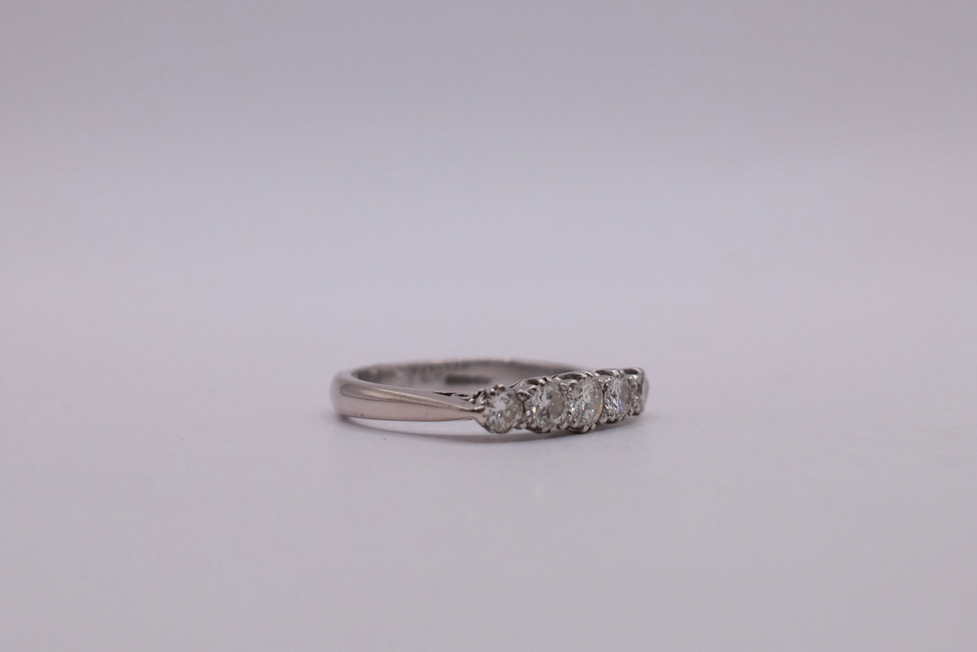 18ct Diamond Ring