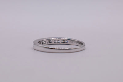 18ct Diamond Ring