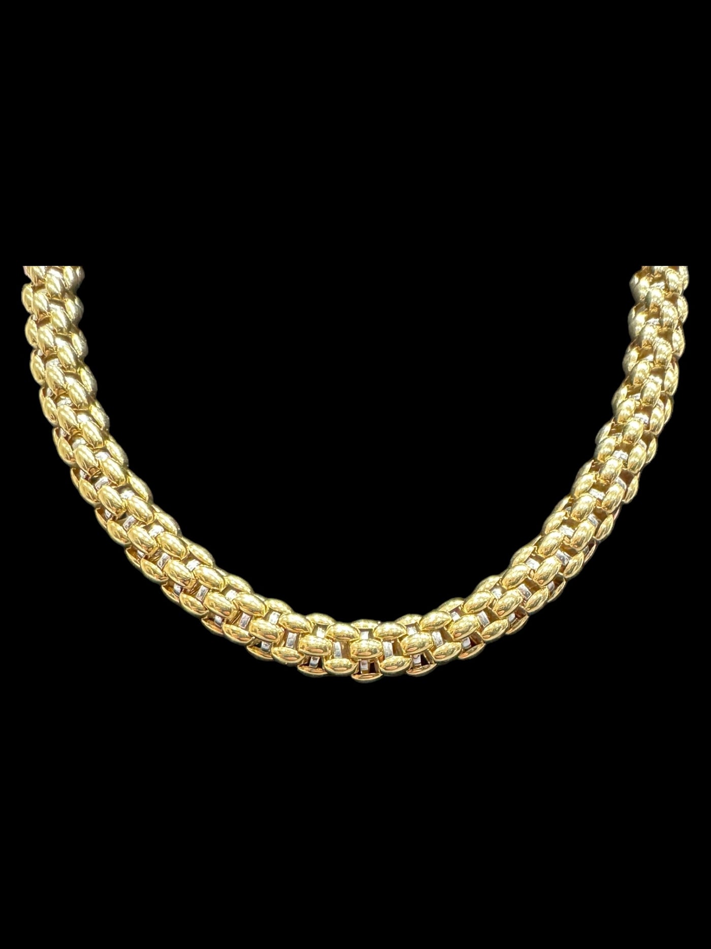 18ct FOPE NECKLACE