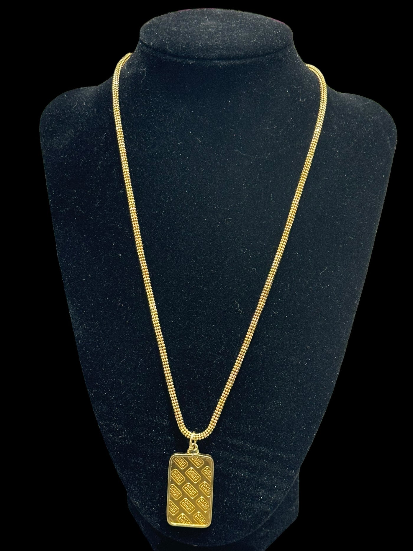 18ct Necklace with Gold Bar Pendant