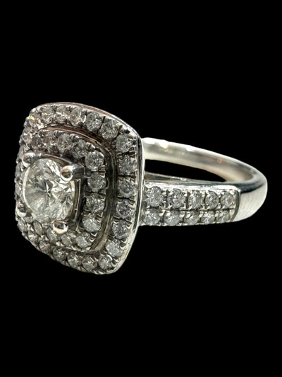 18ct Diamond Ring